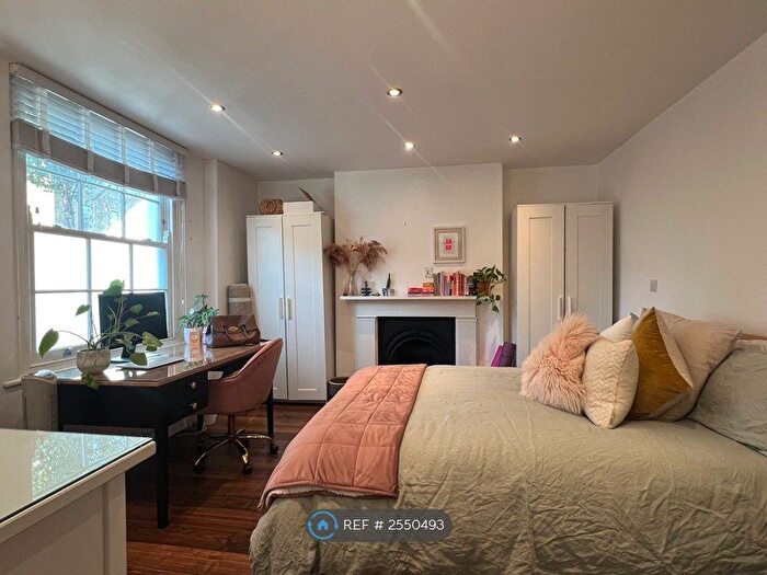 2 Bedroom Flat To Rent In Englefield Road, London, N1