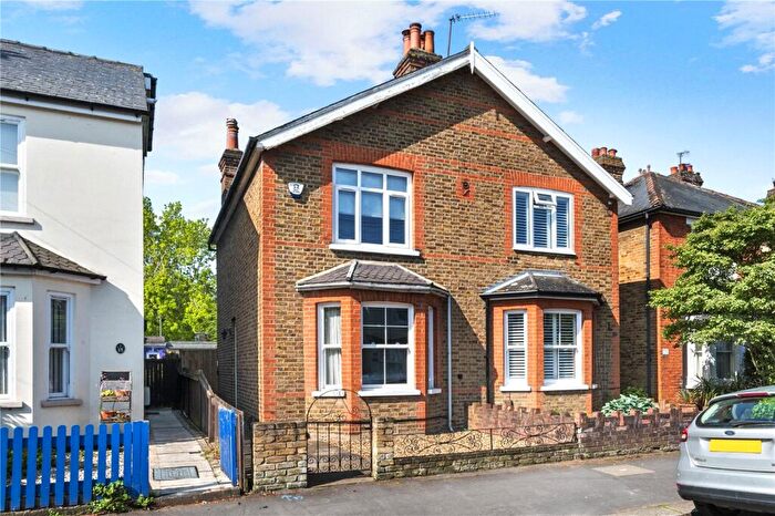 2 Bedroom Semi Detached House For Sale In Russell Road, Walton-On-Thames, Surrey, KT12