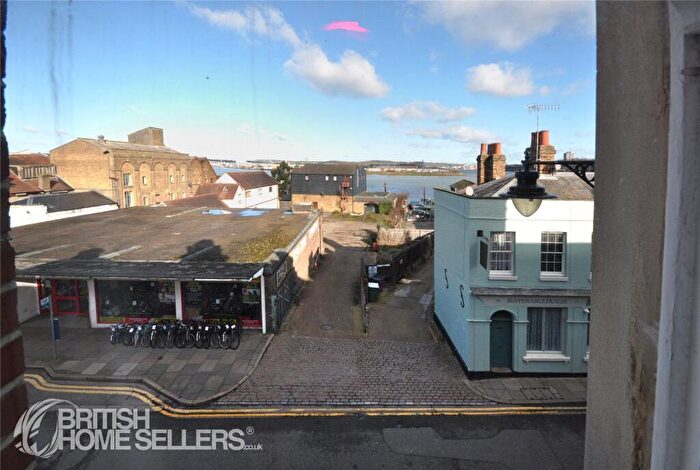 1 Bedroom Maisonette For Sale In St. Bartholomews Lane, Rochester, Kent, ME1