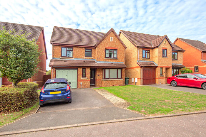 4 Bedroom Detached House For Sale In Coopers Green, Bicester, Oxfordshire, OX26