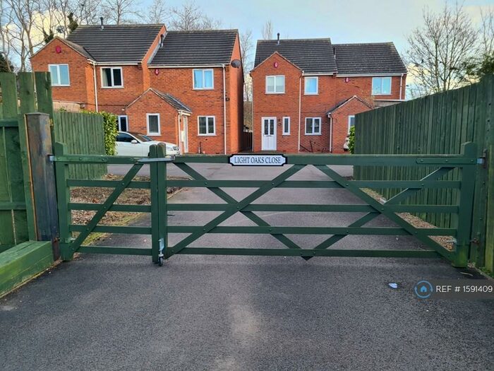 2 Bedroom Semi-Detached House To Rent In Lightoaks Close, Burton On Trent, DE14