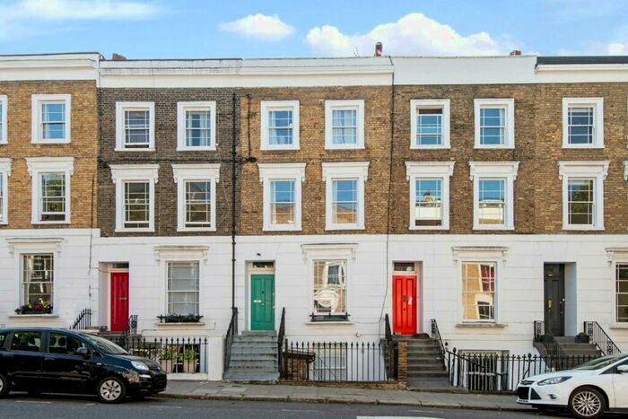 2 Bedroom Flat To Rent In Offord Road, London, N1