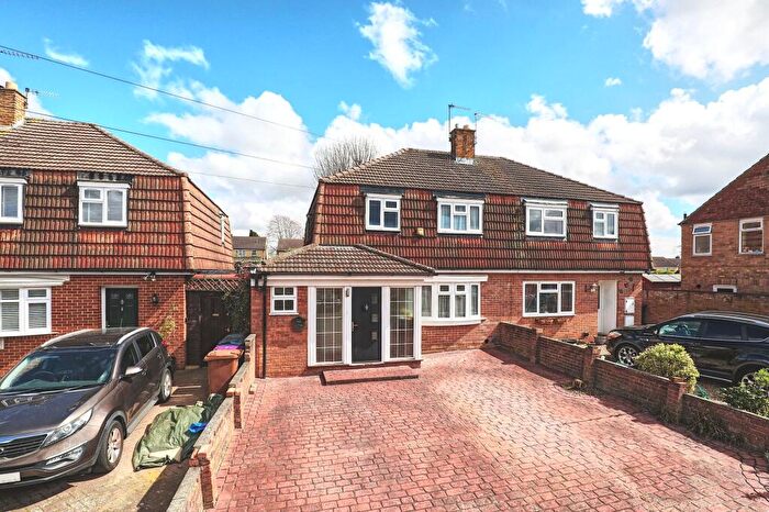 3 Bedroom Semi Detached House For Sale In Upper Clabdens, Ware, SG12