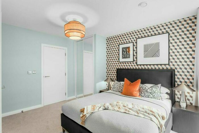 3 Bedroom Duplex For Sale In Ho, Leyton Green Road, London, E10