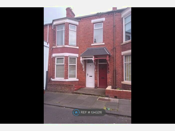2 Bedroom Flat To Rent In St. Vincent Street, South Shields, NE33