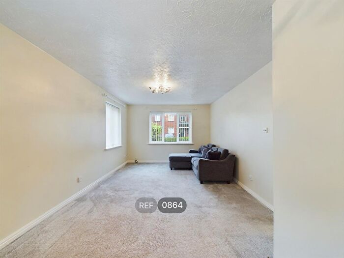 2 Bedroom Flat To Rent In Galleon Court, Hull, HU9