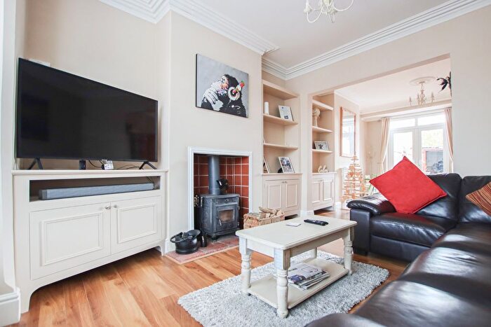 3 Bedroom End Of Terrace House For Sale In Extons Road, King's Lynn, Norfolk, PE30