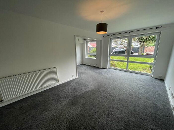 2 Bedroom Flat To Rent In Kyoto Court, Bognor Regis, PO21