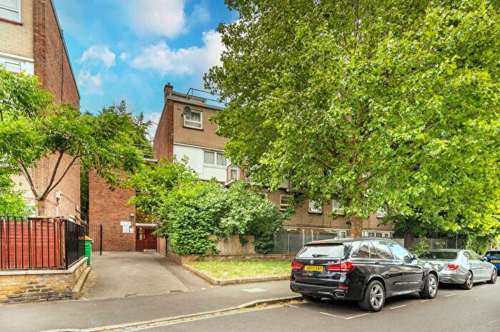 3 Bedroom Flat For Sale In Kebbell Terrace, Forest Gate, London, E7