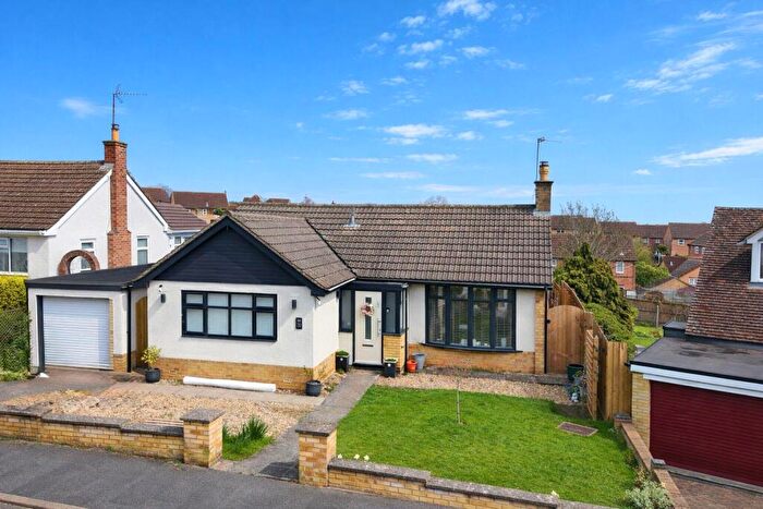 2 Bedroom Detached Bungalow For Sale In Watersmeet, Abington Vale, Northampton, NN3