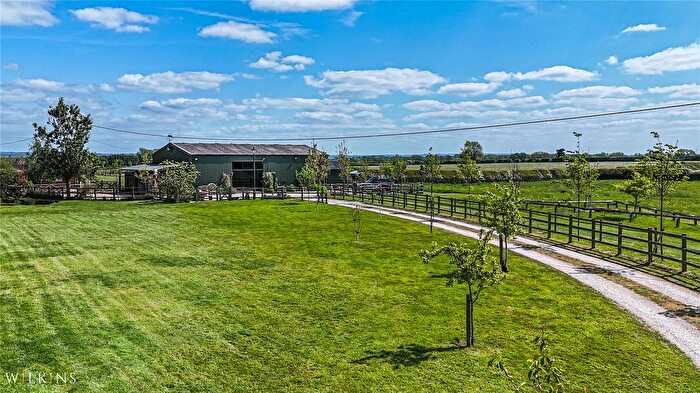 5 Bedroom Equestrian Property For Sale In Drayton Lane, Drayton Bassett, Tamworth, Staffordshire, B78