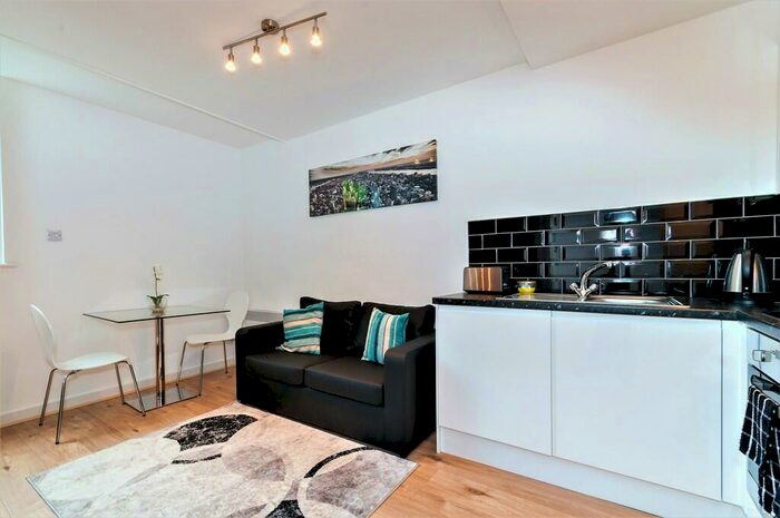 1 Bedroom Apartment To Rent In The Chandlers, The Calls, LS2