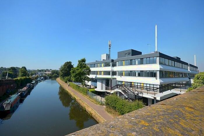 2 Bedroom Flat To Rent In Bridgewater House, Park Road, Timperley, Altrincham, WA14