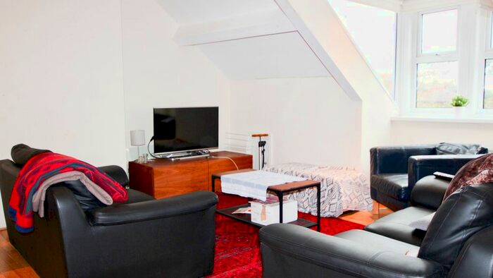 3 Bedroom Flat To Rent In Osborne Road, Jesmond, NE2