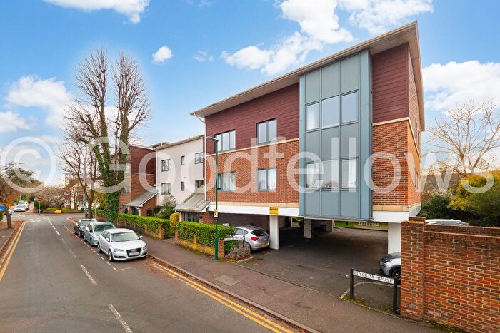 2 Bedroom Flat To Rent In Western Road, Sutton, Surrey, SM1