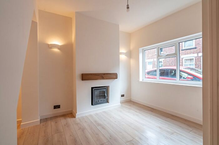 2 Bedroom End Terrace House For Sale In Kensington Street, York, North Yorkshire, YO23
