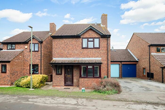 3 Bedroom Detached House To Rent In Brogden Close, Oxford, Oxfordshire, OX2