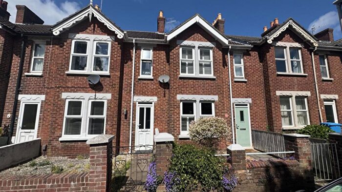 2 Bedroom Terraced House To Rent In Maple Road, Poole, BH15