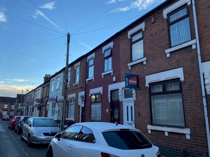 4 Bedroom Terraced House To Rent In Seaford Street, Stoke-On-Trent, ST4