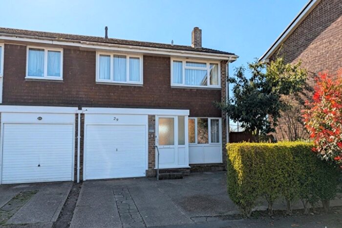 4 Bedroom Semi Detached House For Sale In Langstone Walk, Fareham, PO14