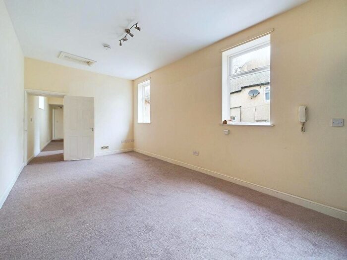 2 Bedroom Flat To Rent In Market Place, Wirksworth, Matlock, DE4