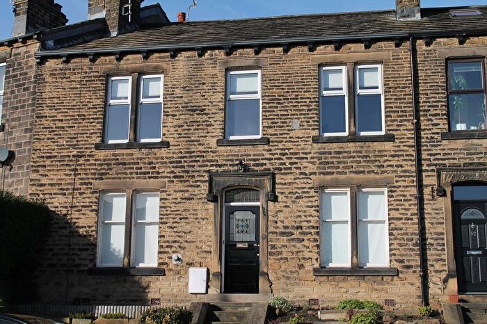 1 Bedroom Flat To Rent In Woodhall Road, Calverley, Pudsey, West Yorkshire, Uk, LS28