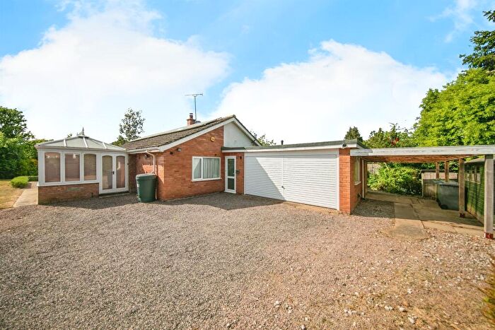 3 Bedroom Detached Bungalow For Sale In Prentices Lane, Woodbridge, IP12