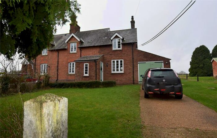 3 Bedroom Semi-Detached House To Rent In Manor Farm Cottages, Ardley Road, Middleton Stoney, Oxfordshire OX25