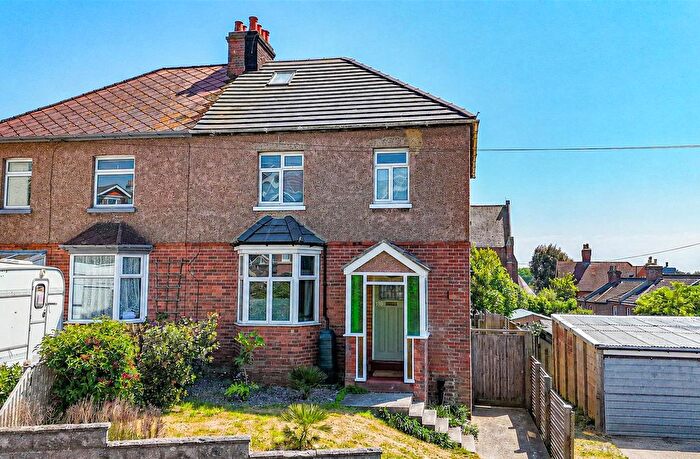 3 Bedroom Semi-Detached House For Sale In Edmund Road, Hastings, TN35