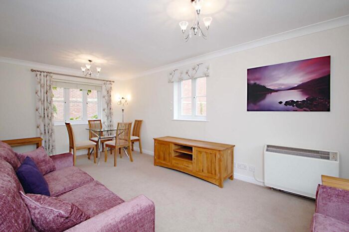 2 Bedroom Apartment To Rent In St Thomas Street, Oxford, OX1