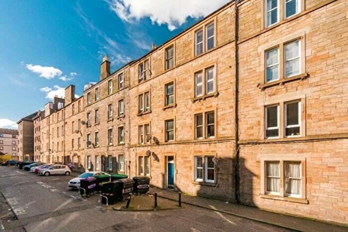 2 Bedroom Flat To Rent In Flat, F1