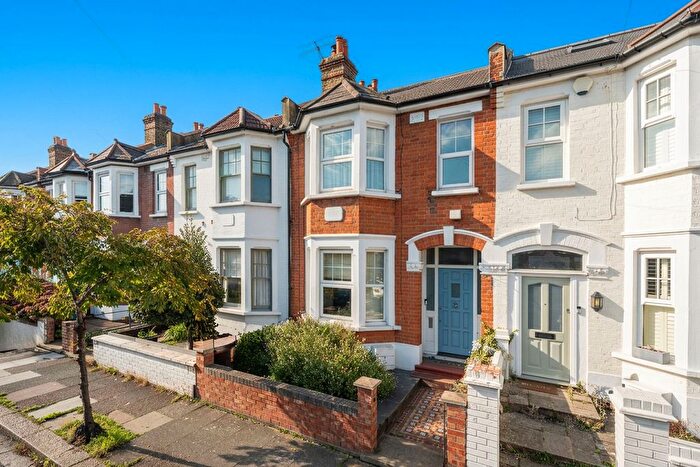 3 Bedroom Terraced House For Sale In Hartham Road, Isleworth, TW7