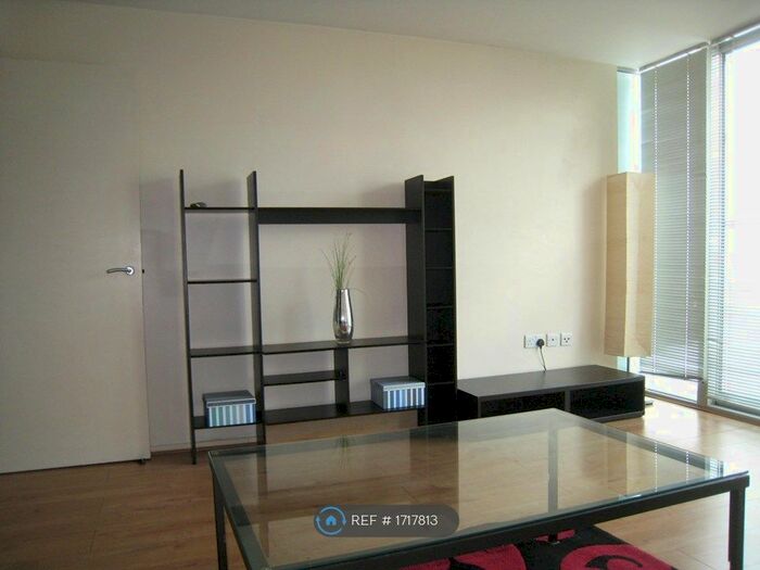 1 Bedroom Flat To Rent In The Grove, London, E15