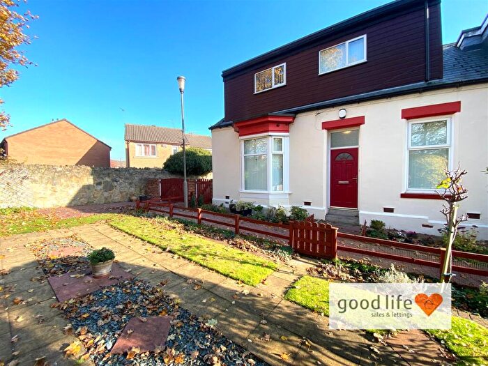 3 Bedroom End Of Terrace House For Sale In Chester Crescent, Millfield, Sunderland, SR1