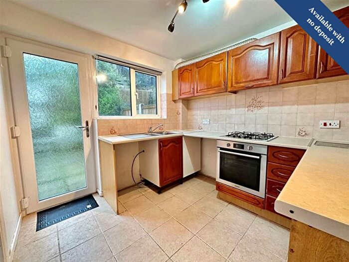 3 Bedroom Property To Rent In Longfield Road, Dover, CT17