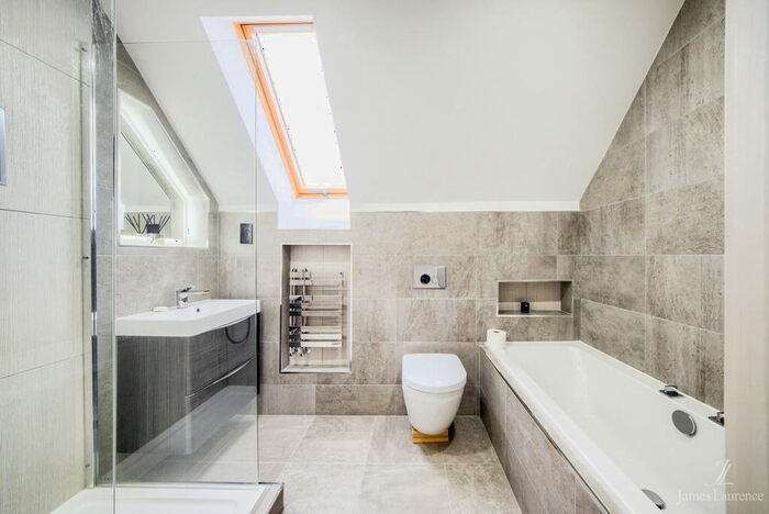 2 Bedroom Apartment For Sale In The Willows, Edgbaston Road, Edgbaston, B12