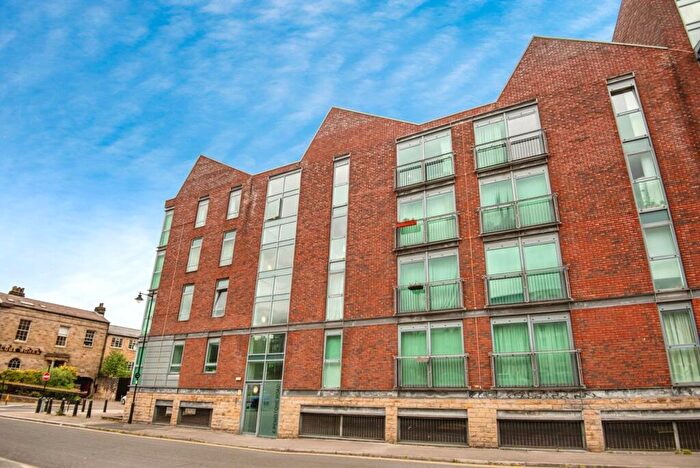 2 Bedroom Flat For Sale In Penistone Road, Sheffield, S6