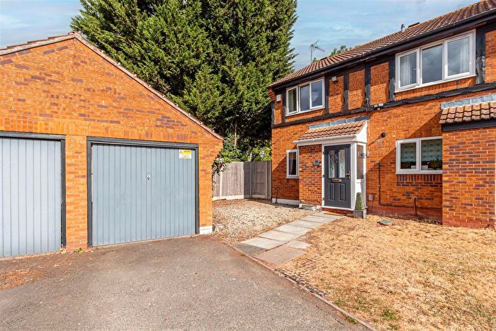 2 Bedroom Semi-detached House For Sale In Homestead Avenue, Wall Meadow, Worcester, WR4