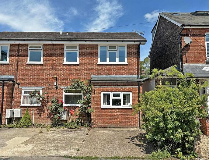 1 Bedroom Flat For Sale In Endsleigh Road, Merstham, RH1