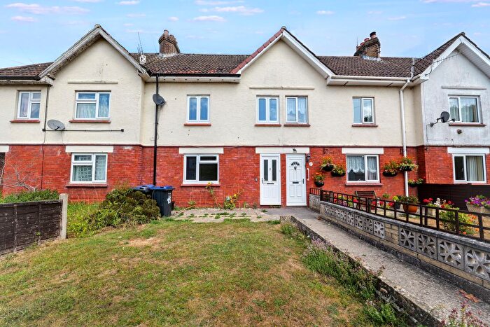3 Bedroom Terraced House For Sale In Abberd Way, Calne, SN11