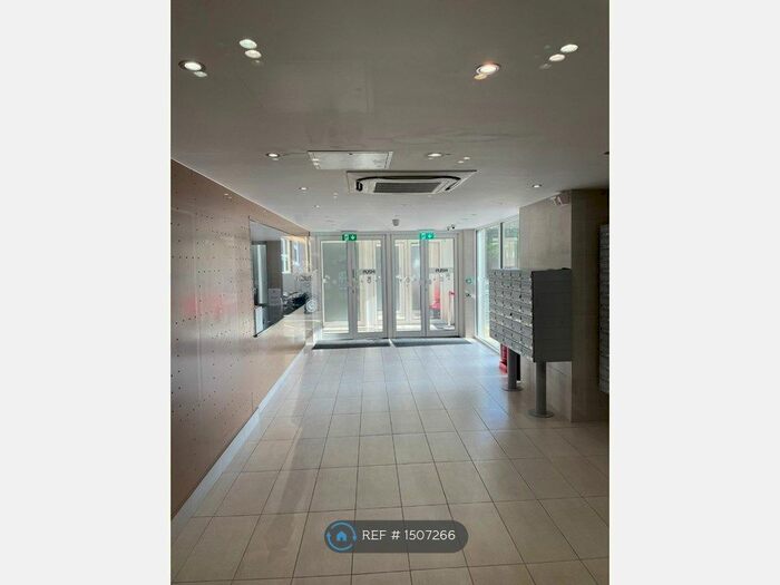 3 Bedroom Flat To Rent In Daniel House, Bootle, L20