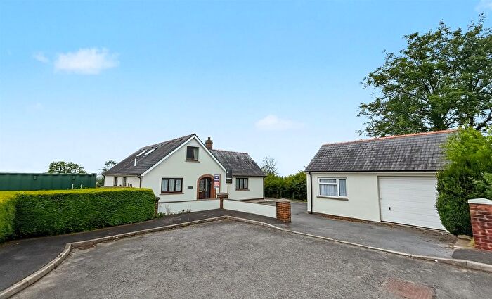 4 Bedroom Detached Bungalow For Sale In Llandissilio, Clynderwen, SA66