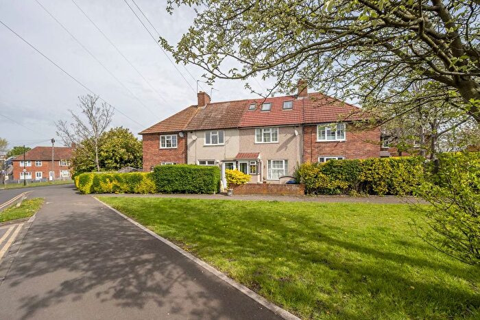 2 Bedroom Terraced House To Rent In Bordesley Road, Morden, SM4