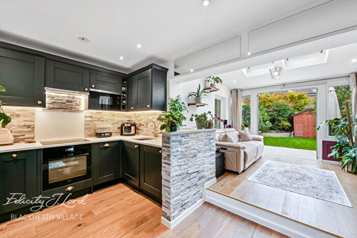 2 Bedroom Terraced House For Sale In Reed Close, London, SE12