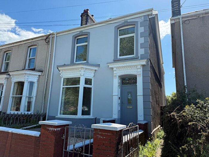 4 Bedroom House To Rent In Bolgoed Road, Pontarddulais, Swansea, SA4