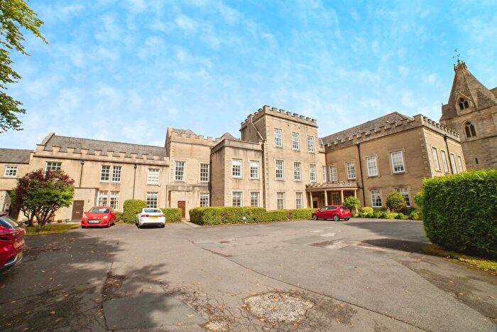 2 Bedroom Flat For Sale In Manor House, Mansfield Woodhouse, Mansfield, NG19
