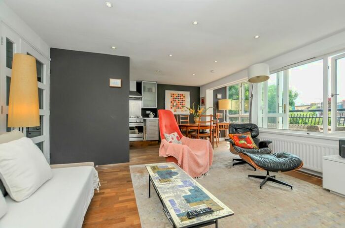 2 Bedroom Flat To Rent In Endell Street, London, WC2H