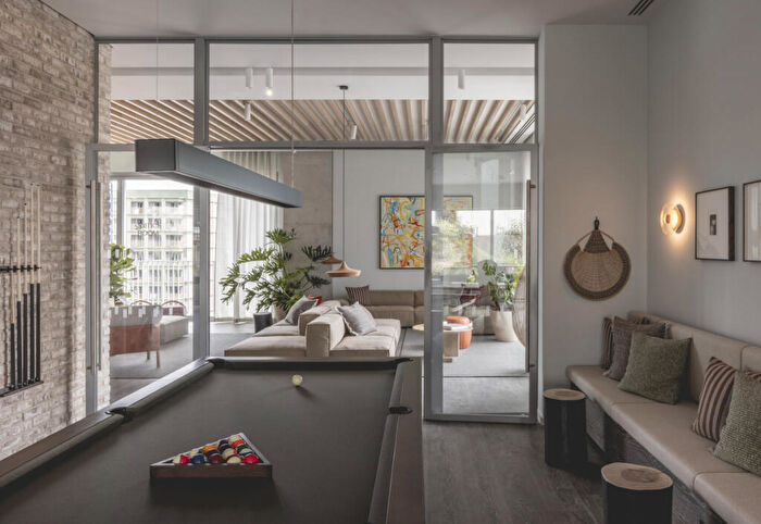 3 Bedroom Flat To Rent In Bloom West, Nine Elms Ln, Nine Elms, London, SW11