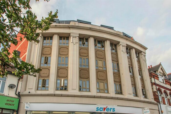 1 Bedroom Flat To Rent In Hamlet Court Road, Westcliff-On-Sea, SS0