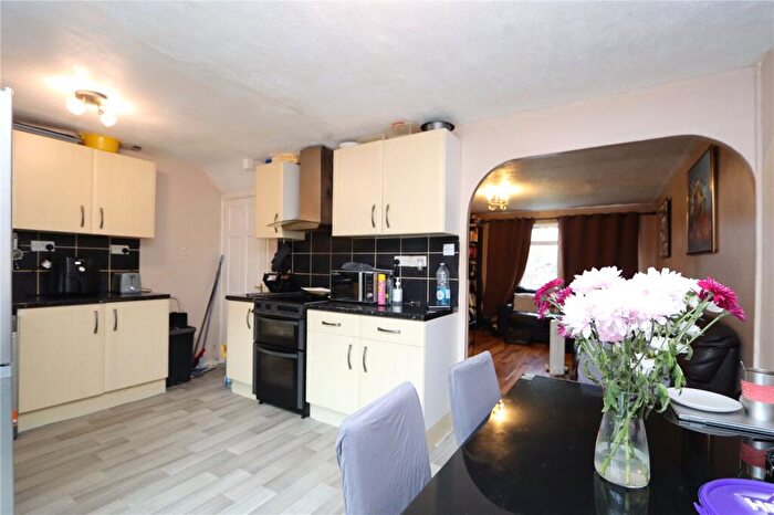 3 Bedroom Semi-Detached House For Sale In Wallingford, Bradville, MK13